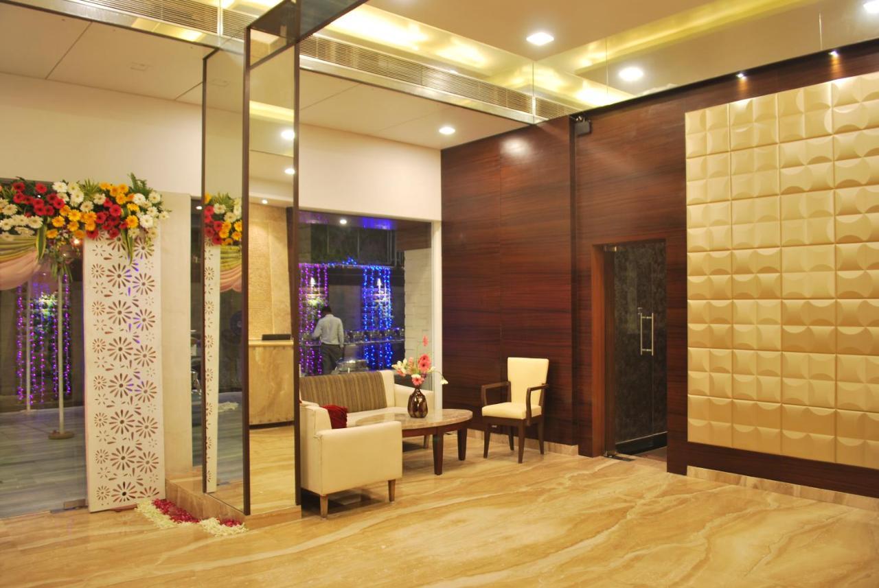 Yogi Metropolitan Hotel Navi Mumbai Exterior photo